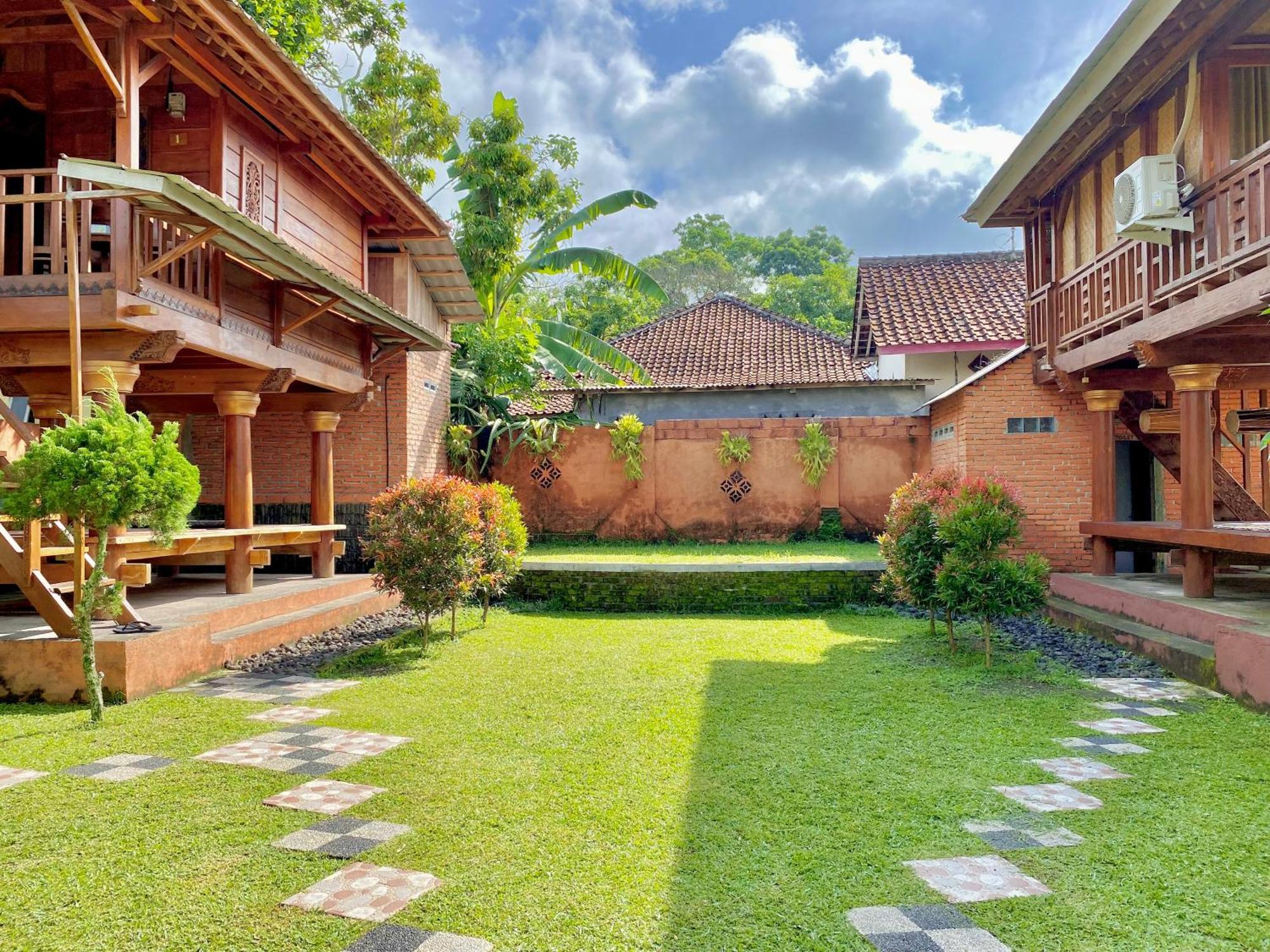 Bello Bungalow Batukliang Exterior photo