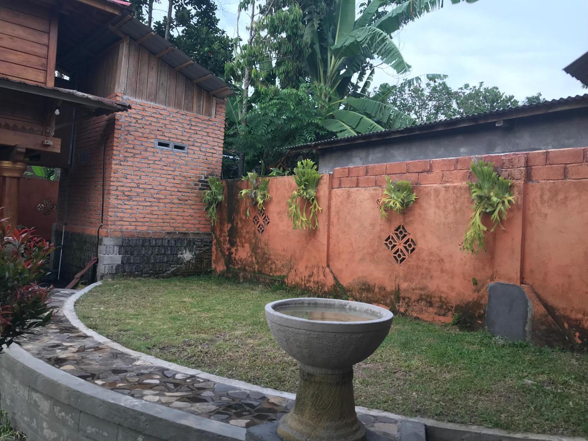 Bello Bungalow Batukliang Exterior photo