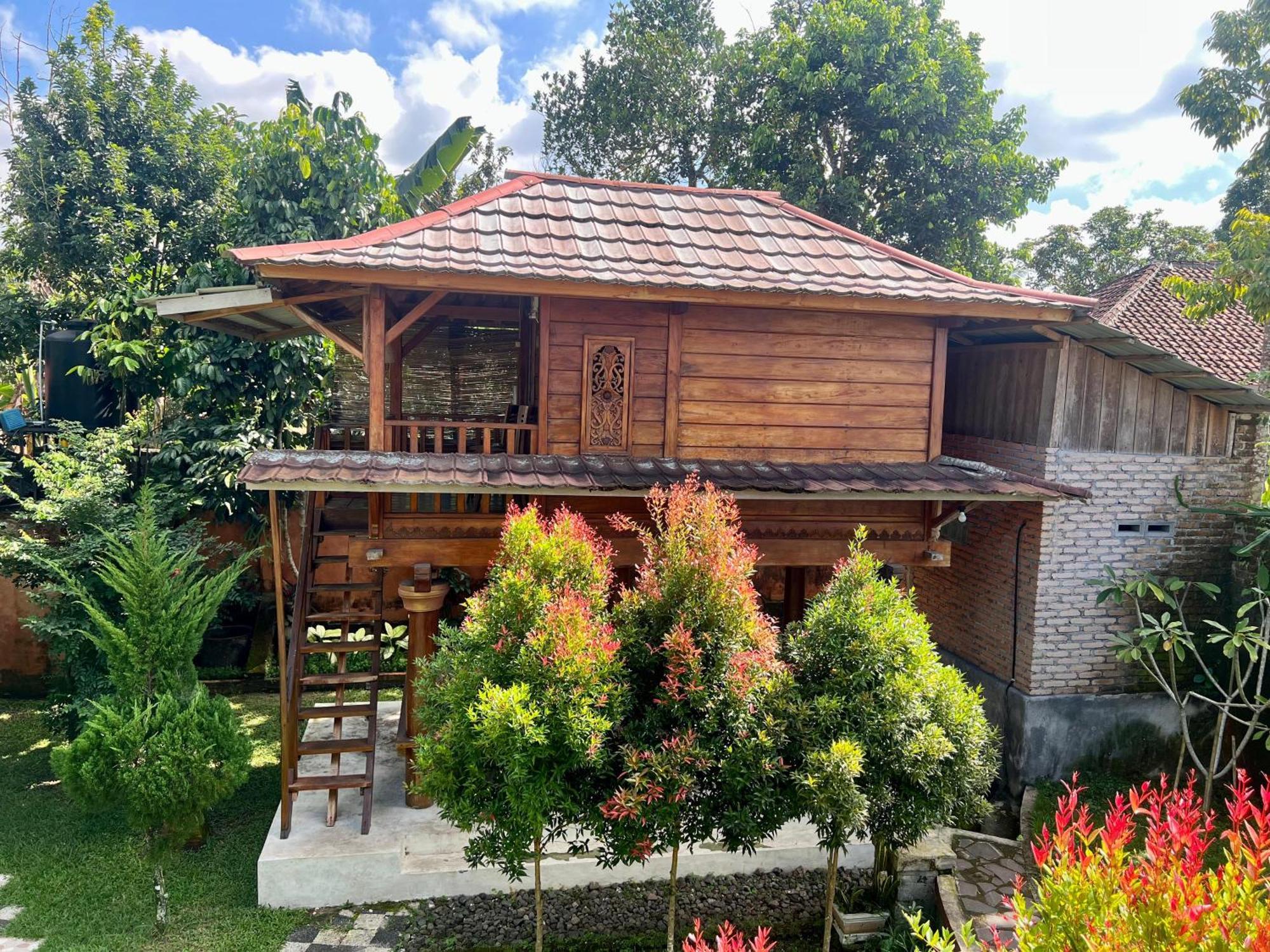 Bello Bungalow Batukliang Exterior photo